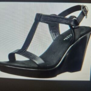 Used Aerosoles Black Bright Ora Wedge Sandal Size 7